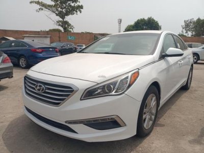 Hyundai Sonata V6